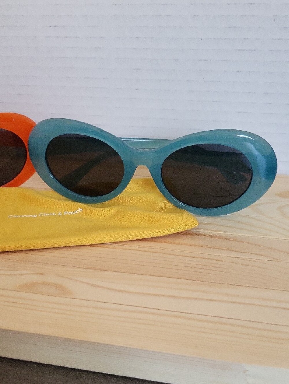 Retro Nirvana Curt Cobain Style Oval Sunglasses in Orange & Teal Set of 2 - Picture 3 of 12